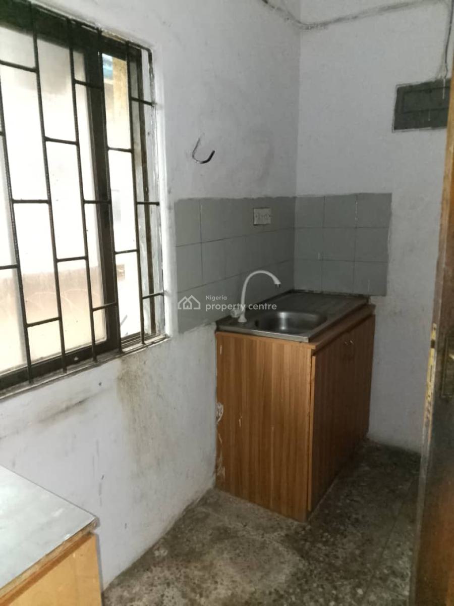 3 Bedroom Flat in a Secured Neighbourhood, Old Olowoira Road Isheri, Olowora, Magodo, Lagos, Flat / Apartment for Rent