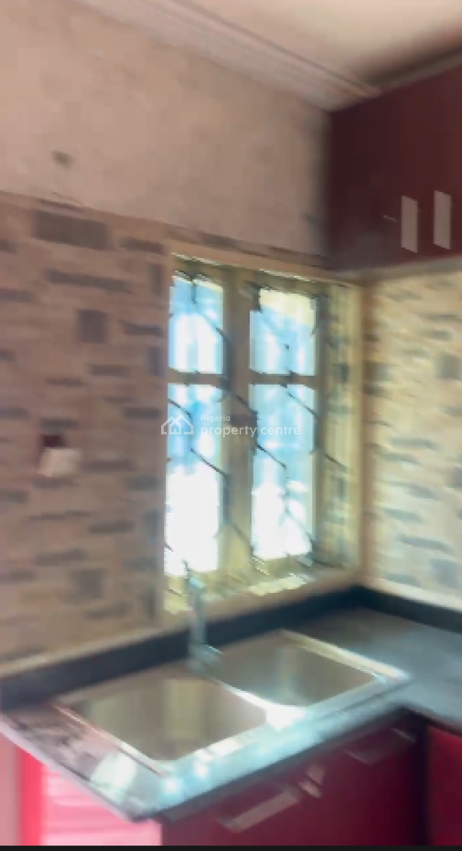 Spacious 3 Bedroom Flat, Behind Blenco, Lekki Phase 2, Lekki, Lagos, Flat / Apartment for Rent