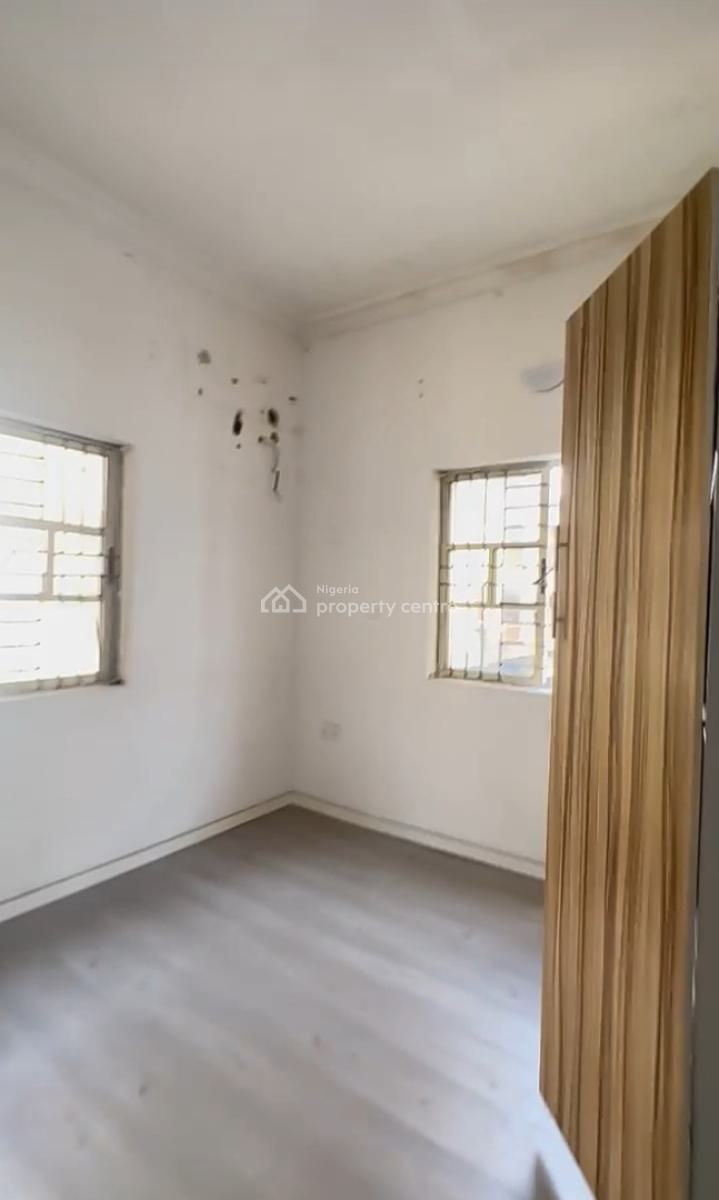 Well Built & Spacious 2 Bedroom Apartment{ Video}, Ologolo, Lekki, Lagos, Flat / Apartment for Rent
