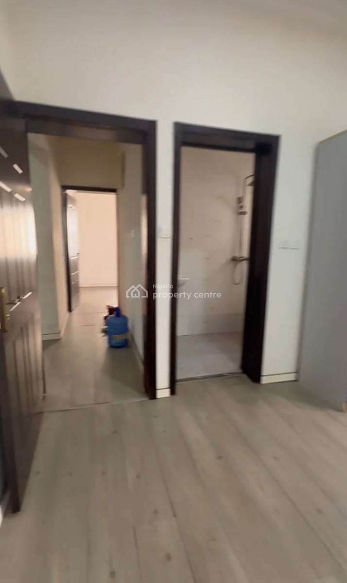 Well Built & Spacious 2 Bedroom Apartment{ Video}, Ologolo, Lekki, Lagos, Flat / Apartment for Rent