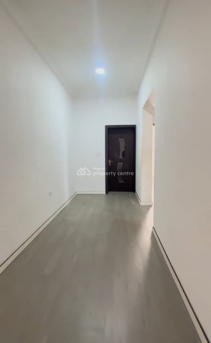 Well Built & Spacious 2 Bedroom Apartment{ Video}, Ologolo, Lekki, Lagos, Flat / Apartment for Rent