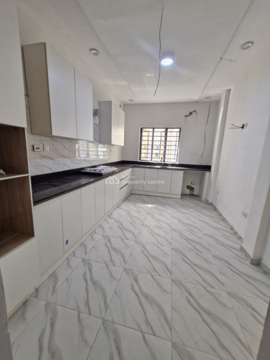 4 Bedroom Terrace Duplex & Bq, Ologolo, Lekki, Lagos, Terraced Duplex for Sale