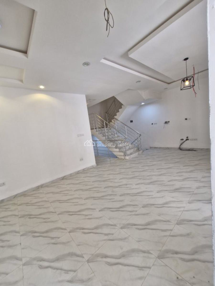 4 Bedroom Terrace Duplex & Bq, Ologolo, Lekki, Lagos, Terraced Duplex for Sale