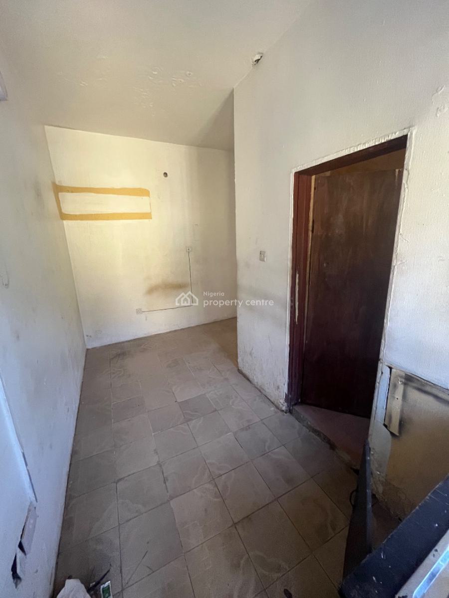 Self Contain Bq, Off Omorinre Johnson, Lekki Phase 1, Lekki, Lagos, Self Contain (single Rooms) for Rent