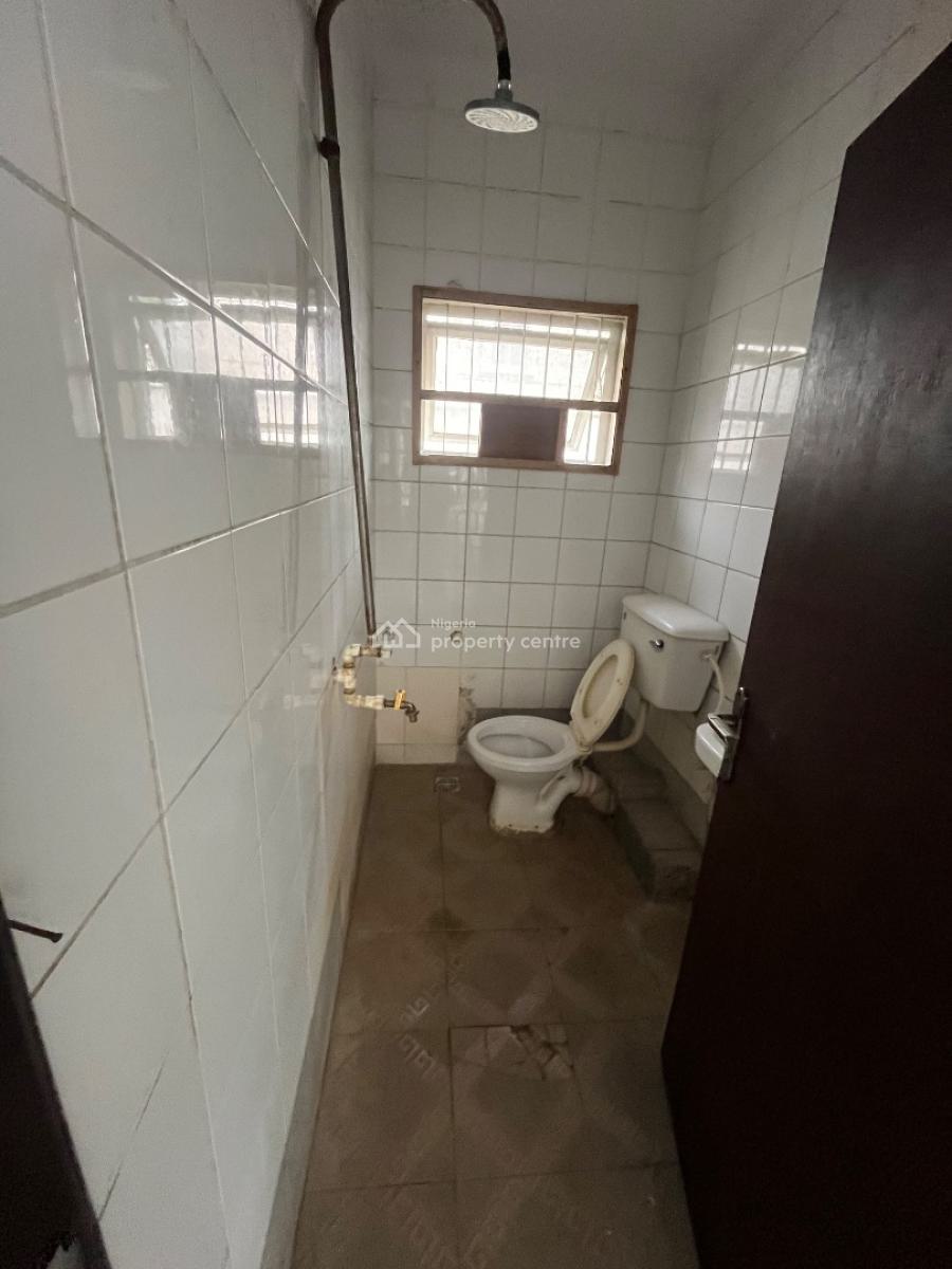 Self Contain Bq, Off Omorinre Johnson, Lekki Phase 1, Lekki, Lagos, Self Contain (single Rooms) for Rent