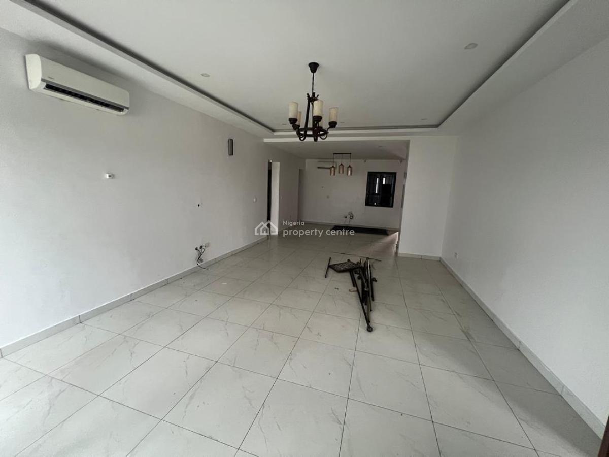 Luxury 3 Bedroom Apartment with a Bq on 3rd Floor, Lekki Phase 1, Lekki, Lagos, Flat / Apartment for Rent