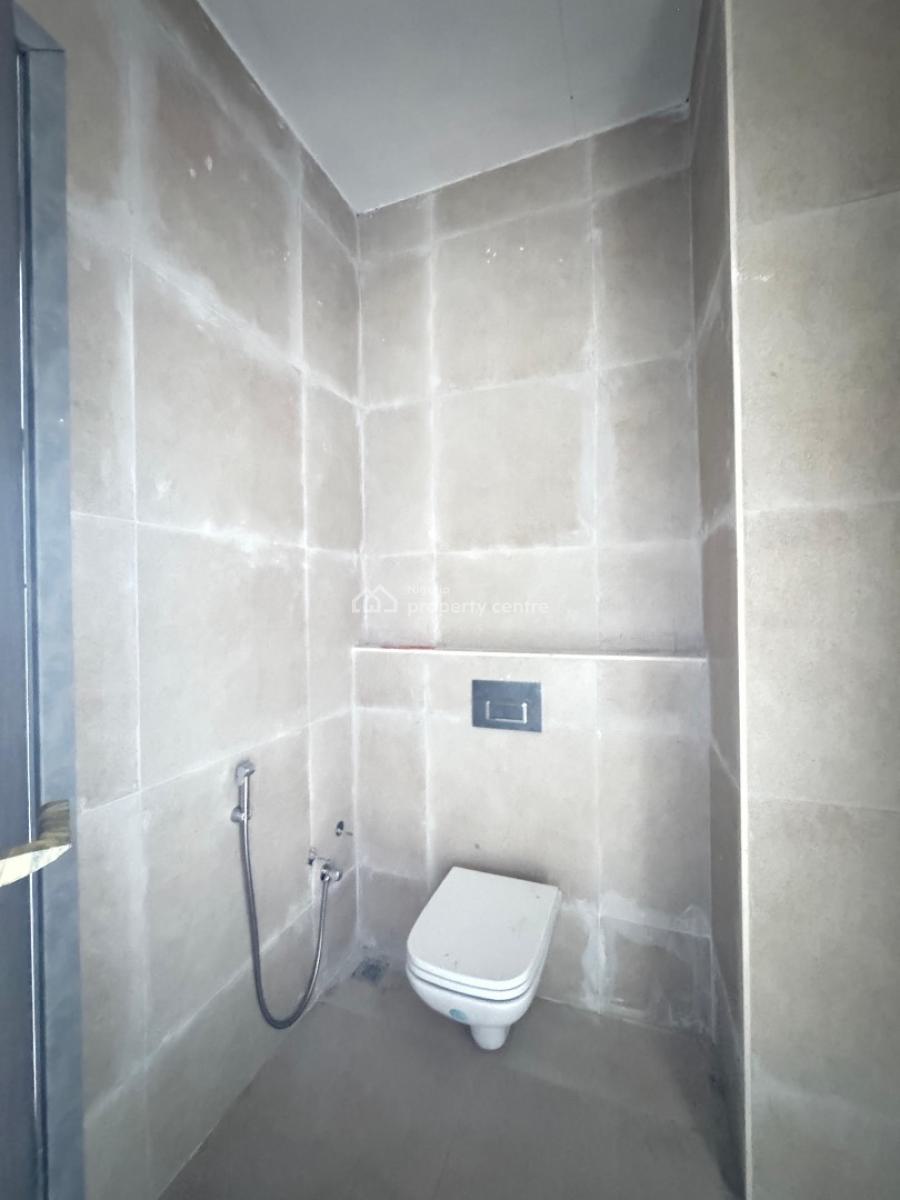 Exquisitely Finished 2 Bedroom Apartment with Elevator, Lekki Phase 1, Lekki Phase 1, Lekki, Lagos, Block of Flats for Sale