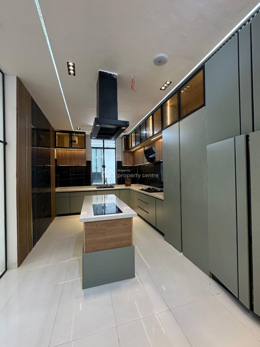 a Contemporary 6-bedroom Fully Detached Duplex, Chevron, Lekki, Lagos, Detached Duplex for Sale