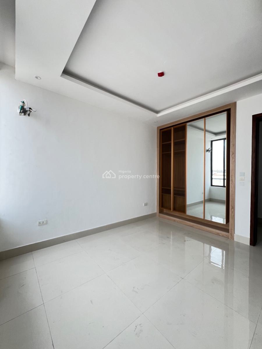 Exquisitely Finished 3 Bedroom Apartment with Elevator, Lekki Phase 1, Lekki Phase 1, Lekki, Lagos, Block of Flats for Sale