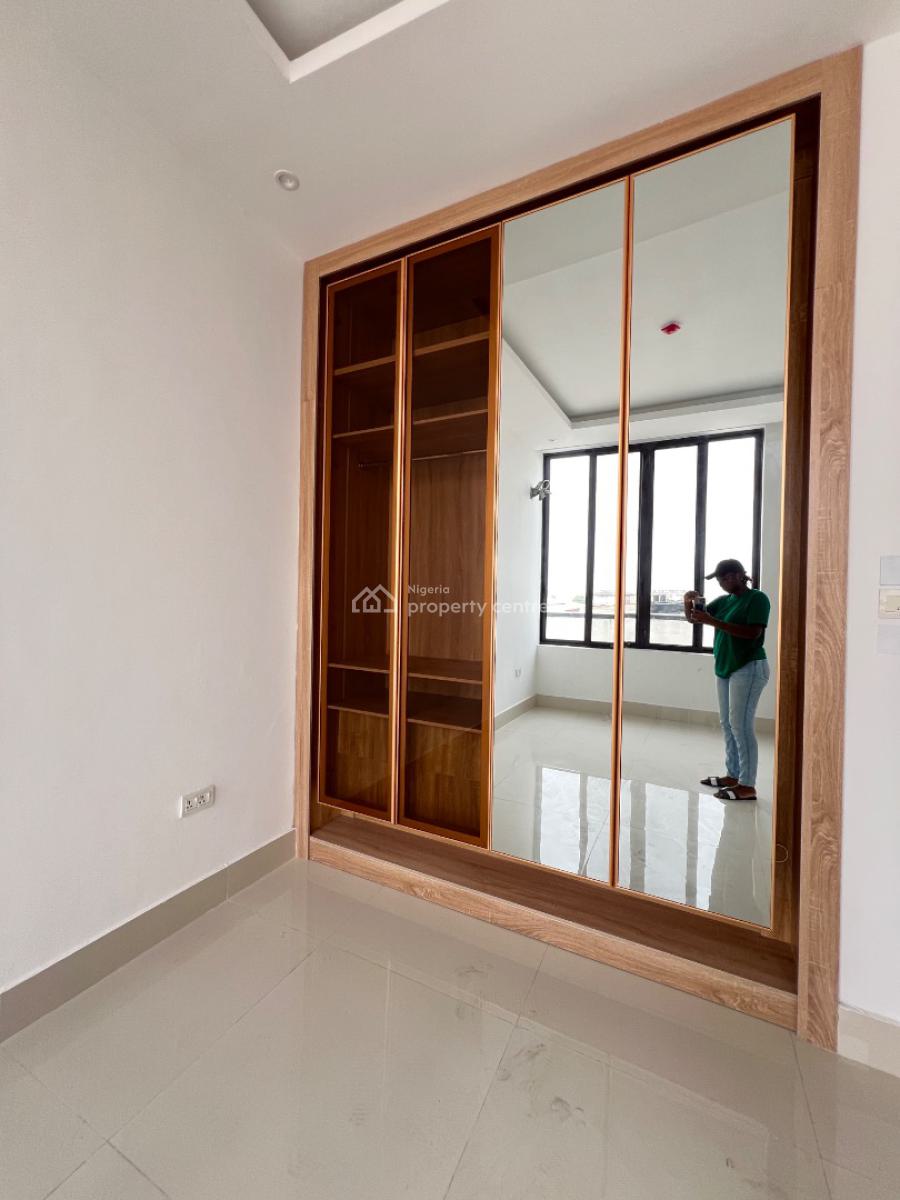 Exquisitely Finished 3 Bedroom Apartment with Elevator, Lekki Phase 1, Lekki Phase 1, Lekki, Lagos, Block of Flats for Sale