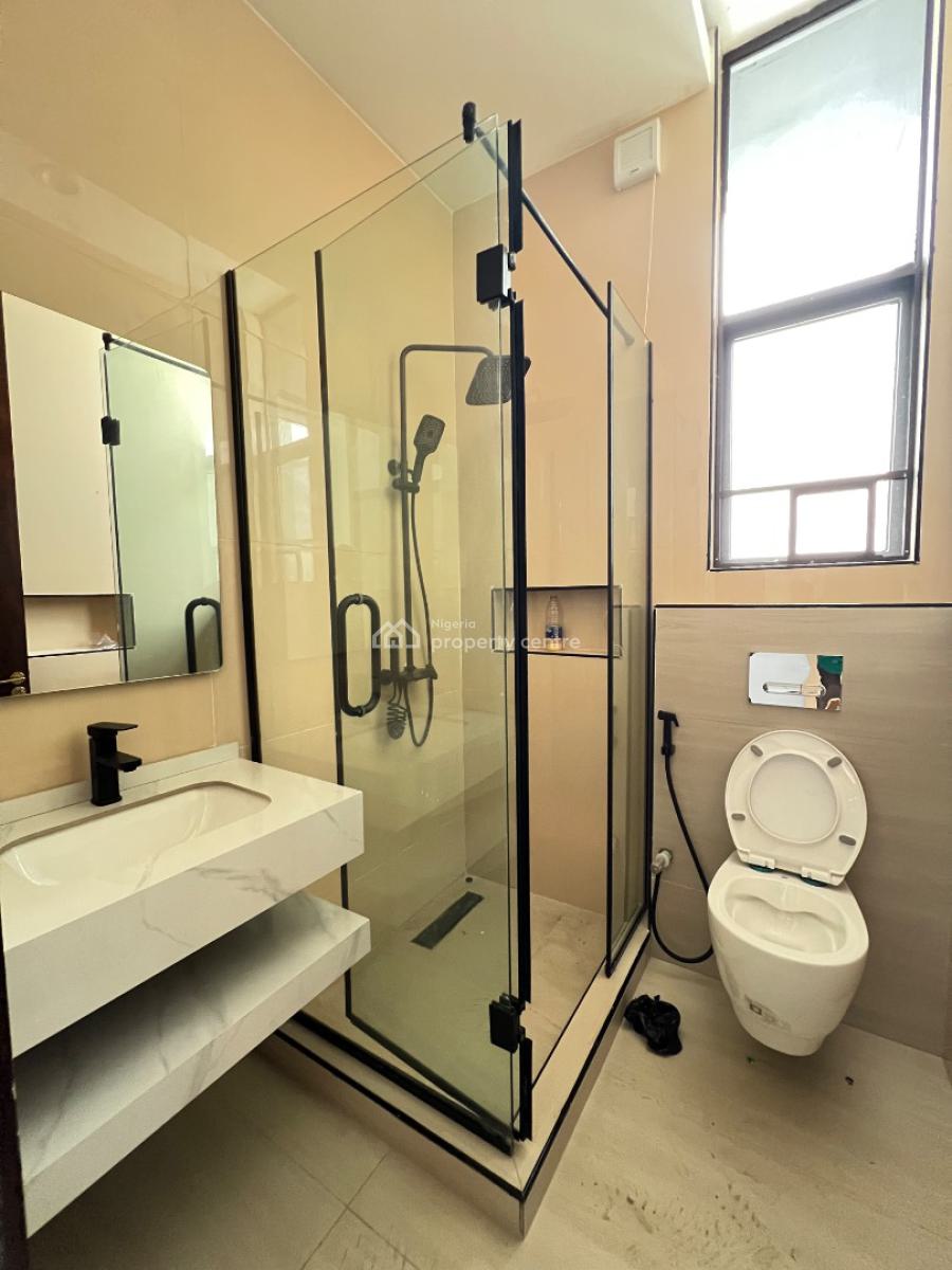 Exquisitely Finished 3 Bedroom Apartment with Elevator, Lekki Phase 1, Lekki Phase 1, Lekki, Lagos, Block of Flats for Sale