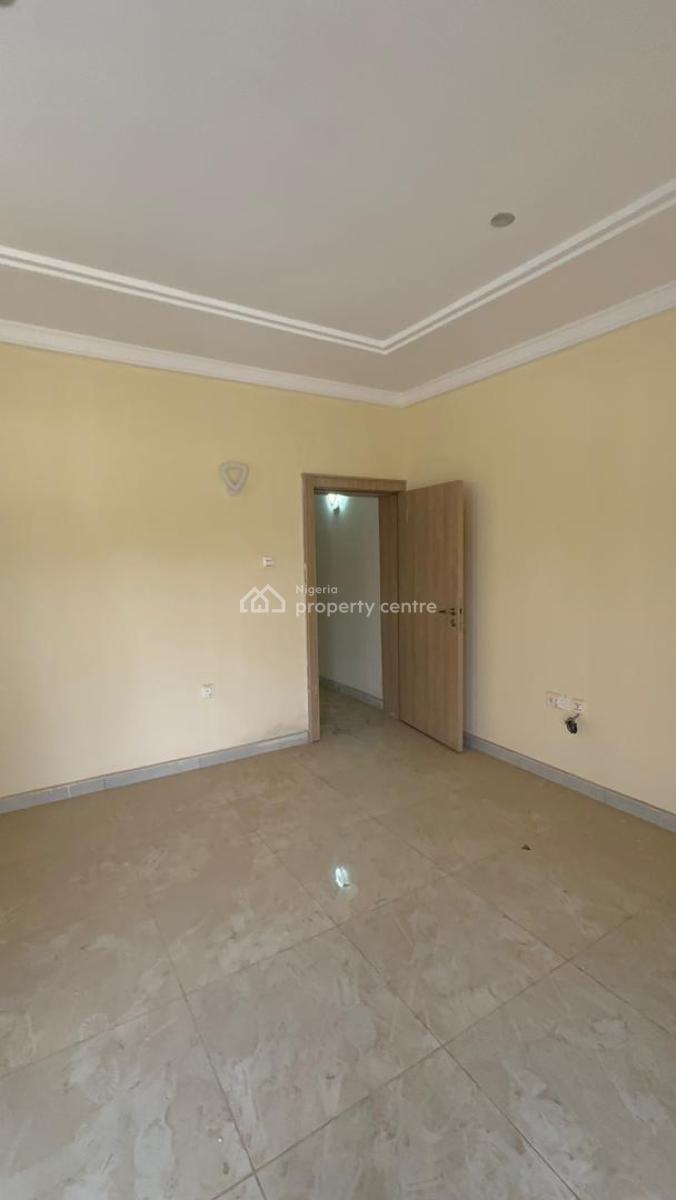 4-bedroom Terrace Duplex with Bq, Guzape District, Abuja, Terraced Duplex for Sale