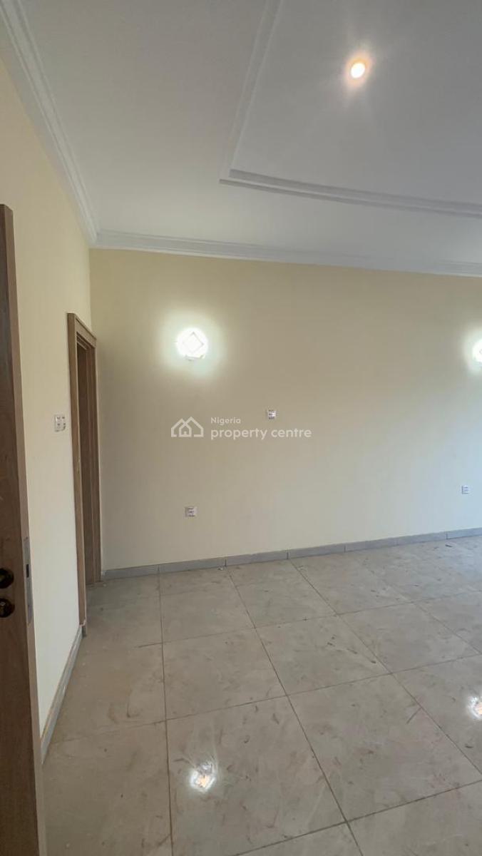 4-bedroom Terrace Duplex with Bq, Guzape District, Abuja, Terraced Duplex for Sale