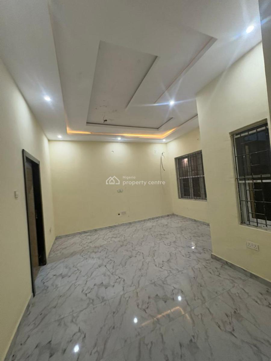 Well Maintained 2 Bedroom Apartment, Off Freedom Way, Ikate, Lekki, Lagos, Flat / Apartment for Rent