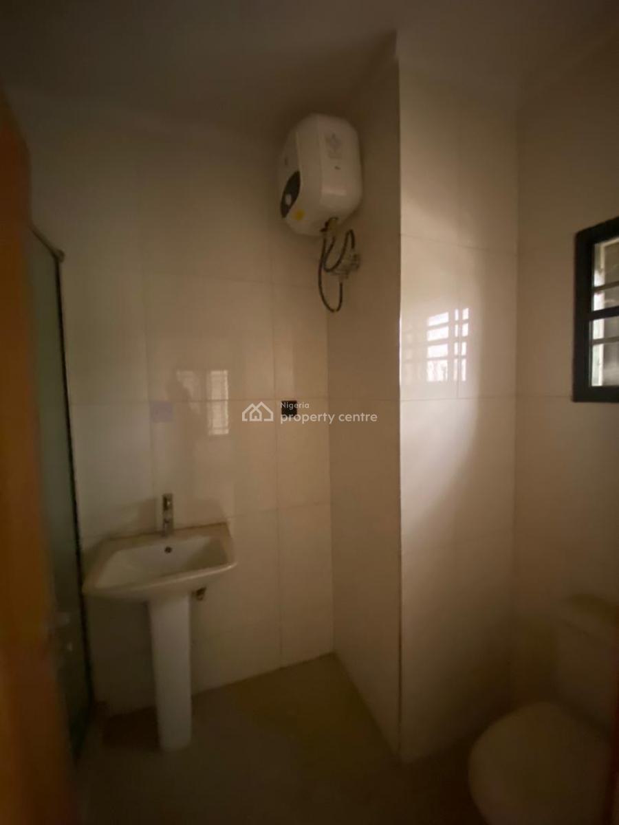 4 Bedroom Terrace, Serene, Jahi, Abuja, Semi-detached Duplex for Sale