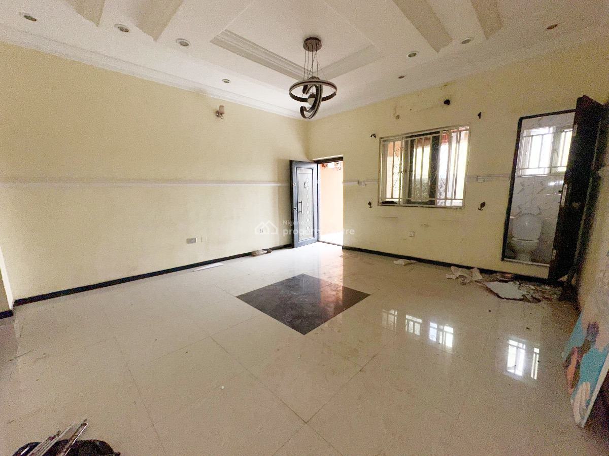 Luxury 3 Bedroom Flat, Gra Phase 1, Magodo, Lagos, Flat / Apartment for Rent