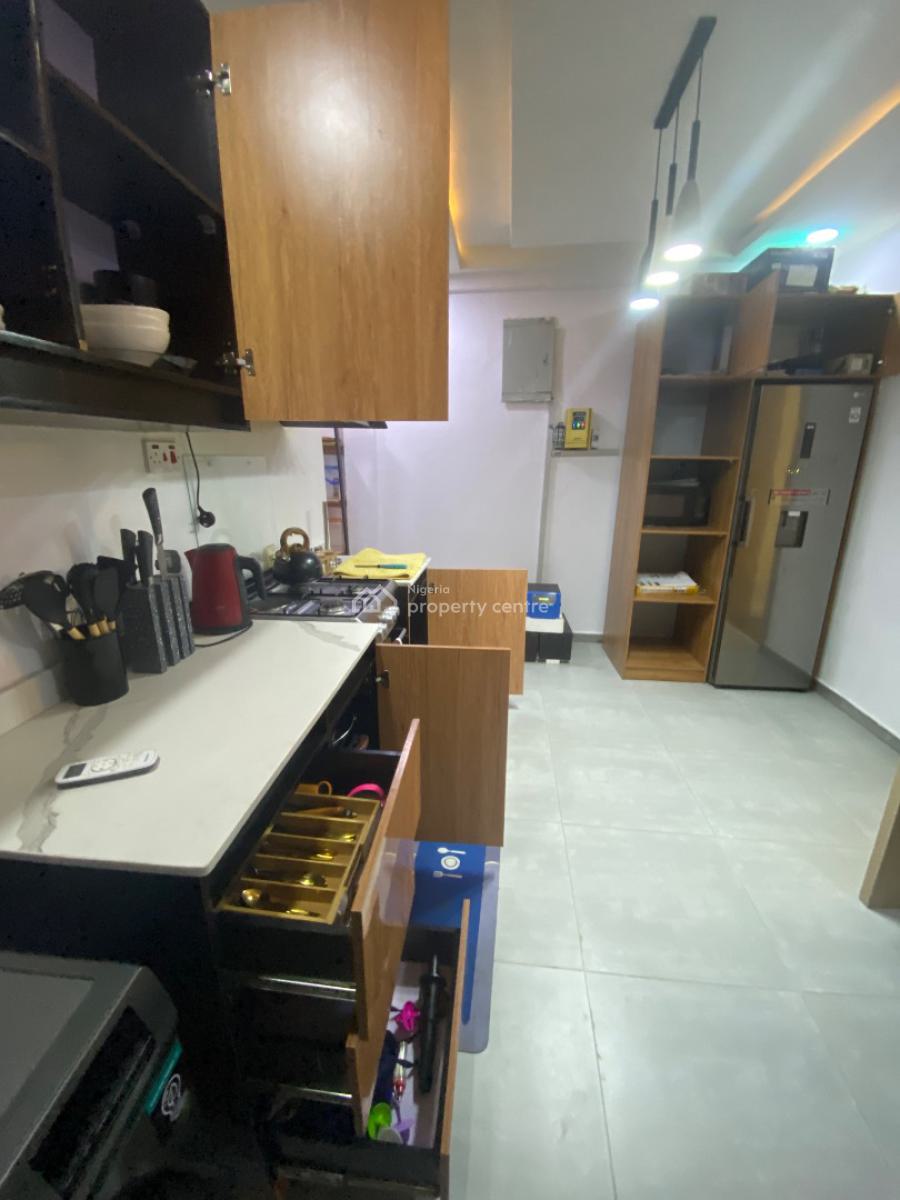 Fully Furnished and Serviced 3 Bedroom Flat with Bq, Onigbongbo, Maryland, Lagos, Flat / Apartment for Rent