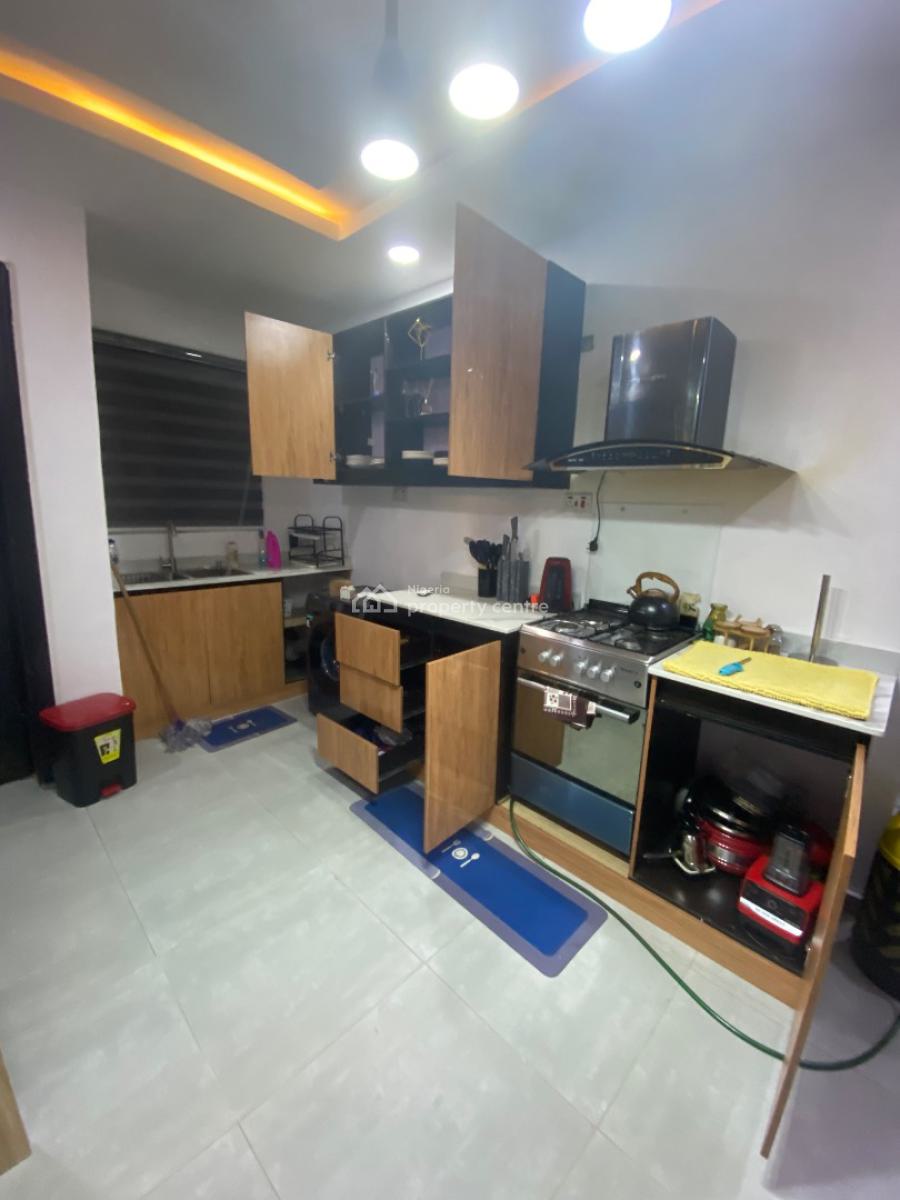 Fully Furnished and Serviced 3 Bedroom Flat with Bq, Onigbongbo, Maryland, Lagos, Flat / Apartment for Rent