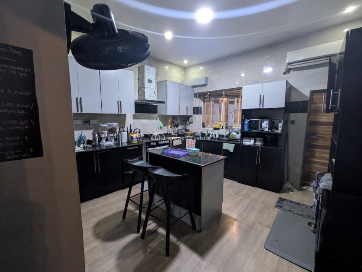 4 Bedroom, Ikate Off Freedom Way, Lekki Phase 1, Lekki, Lagos, Terraced Duplex for Rent