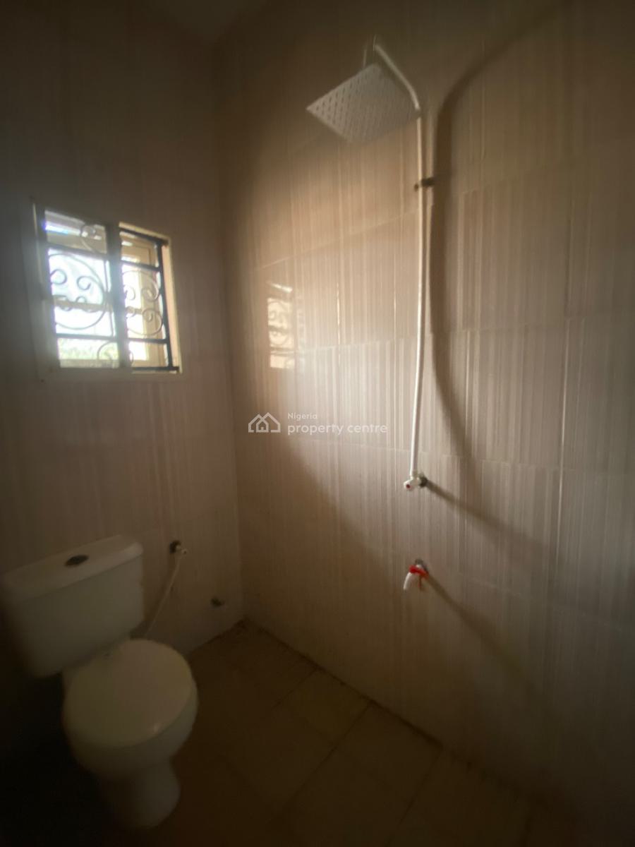 Lovely 3bedroom in a Good Estate Very Close to Road,wt Water, Before Ogombo Roundabout, Off Ogombo Road, Ajah, Lagos, Flat / Apartment for Rent