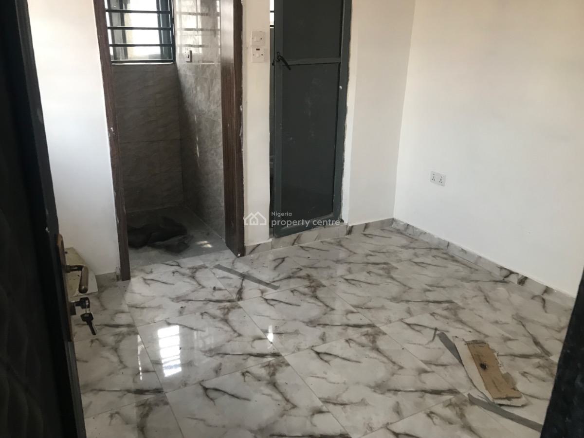 Newly Built Lovely Spacious Miniflat, Iwaya, Iwaya, Yaba, Lagos, Mini Flat (room and Parlour) for Rent