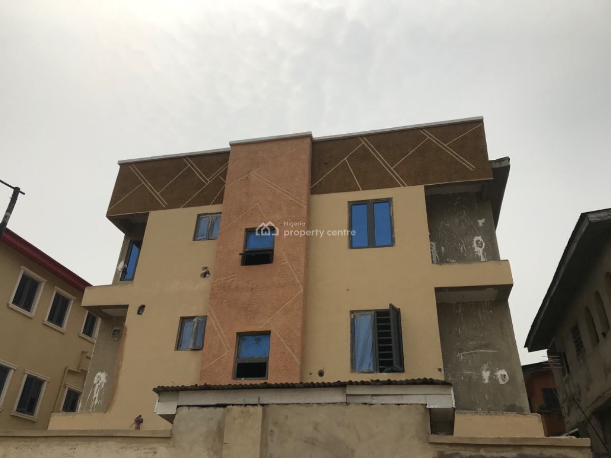 Newly Built Service Selfcontain(24 Hours Light), Mafoluku, Akoka, Yaba, Lagos, Self Contain (single Rooms) for Rent