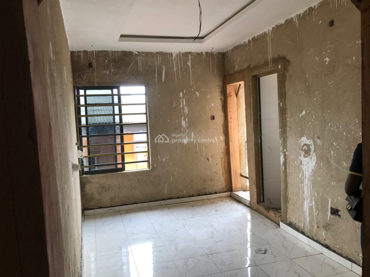 Newly Built Service Selfcontain(24 Hours Light), Mafoluku, Akoka, Yaba, Lagos, Self Contain (single Rooms) for Rent