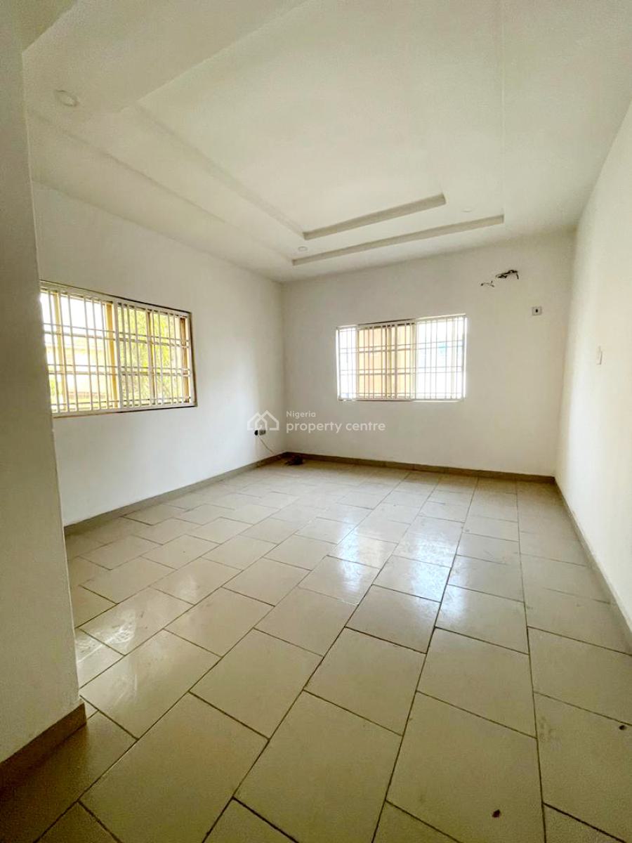 Luxury Massive 2bedroom Block of Flats in a Serene Environment, Durumi Close to Area 1, Durumi, Abuja, Flat / Apartment for Rent