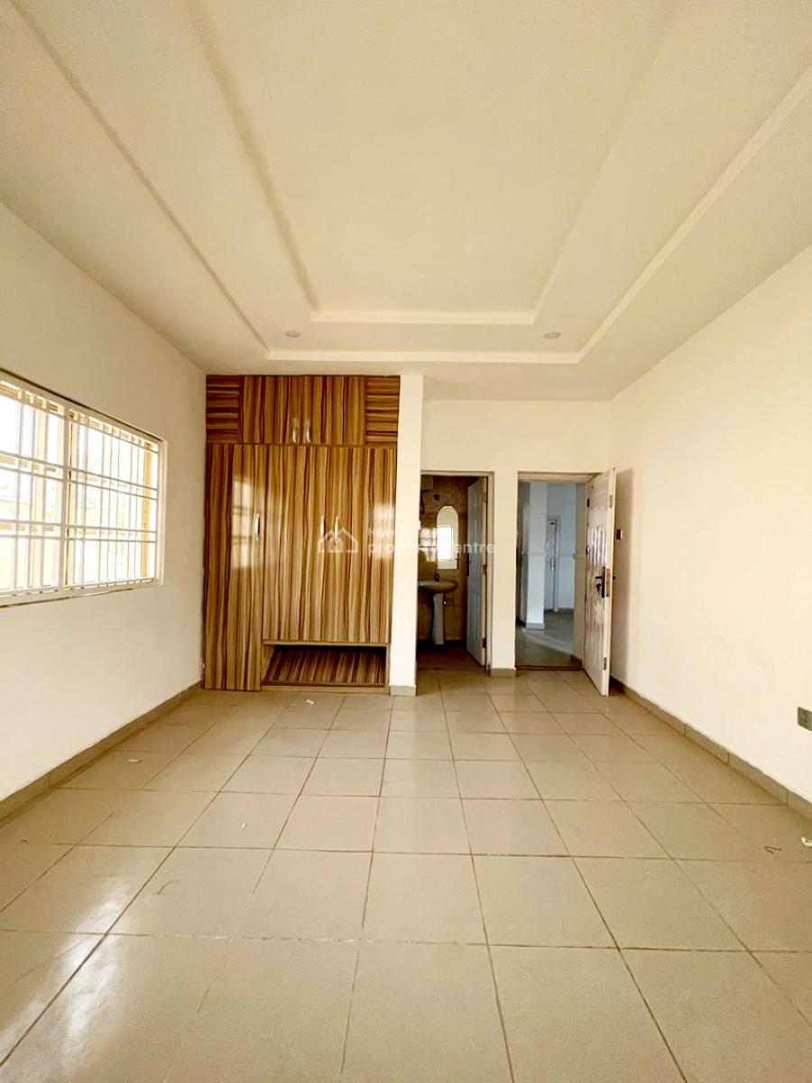 Luxury Massive 2bedroom Block of Flats in a Serene Environment, Durumi Close to Area 1, Durumi, Abuja, Flat / Apartment for Rent