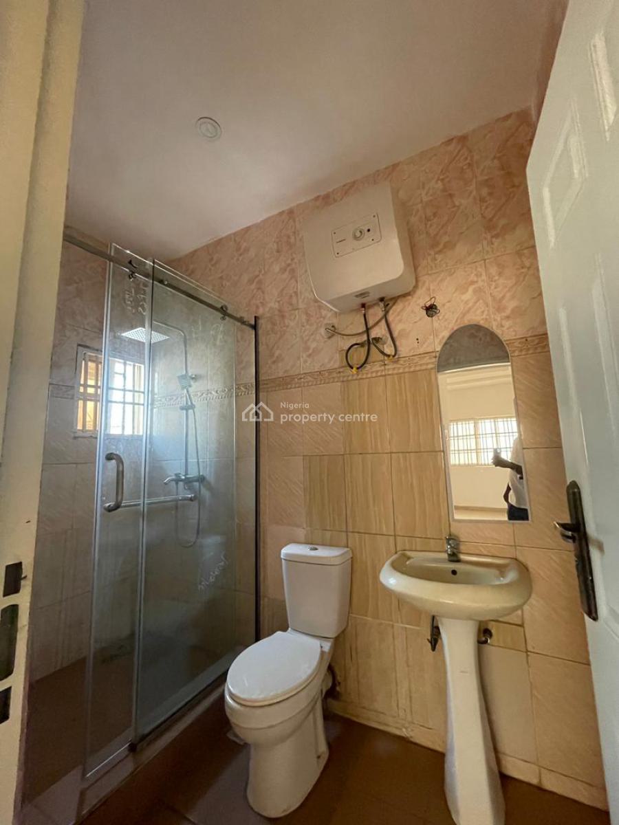 Luxury Massive 2bedroom Block of Flats in a Serene Environment, Durumi Close to Area 1, Durumi, Abuja, Flat / Apartment for Rent