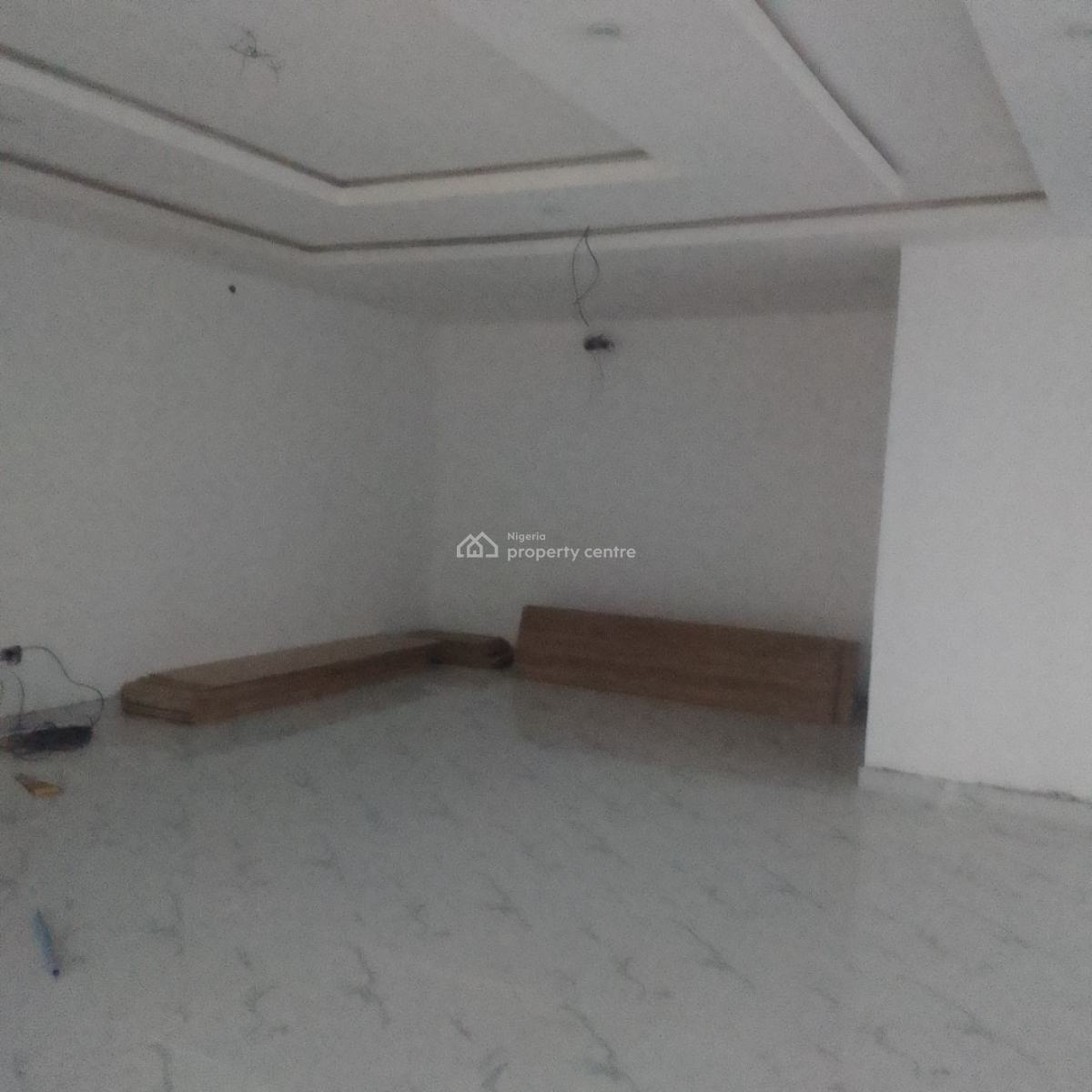 Massive and Spacious 3bedroo House, Ajah Abraham Adesanya, Ajah, Lagos, Terraced Duplex for Sale