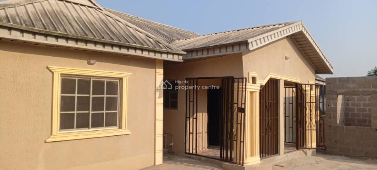 Beautiful 2 Bedroom Flat with 3 Toilets, Short Drive From Arepo/magboro , Orinmerunmu, Asese, Ibafo, Ogun, Flat / Apartment for Rent