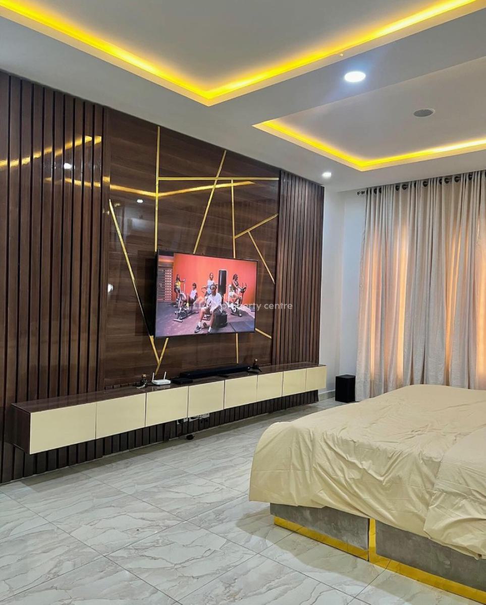 Short-spot Cozzy 4 Bedroom Duplex Apartment, Gbangbala Street, Ikate, Lekki, Lagos, Flat / Apartment Short Let