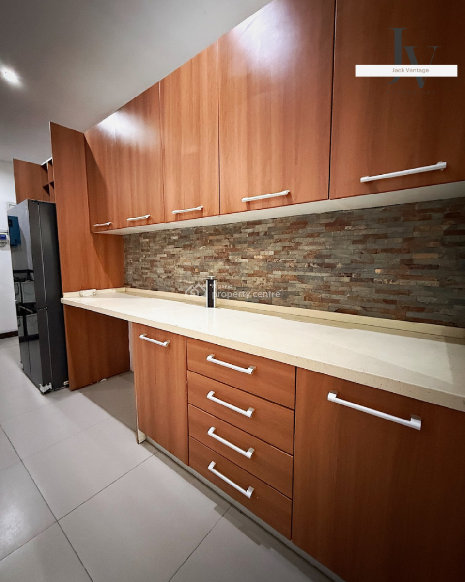 Fully Serviced 3-bedroom Apartment with Study & Maids Room, Old Ikoyi, Ikoyi, Lagos, Flat / Apartment for Rent