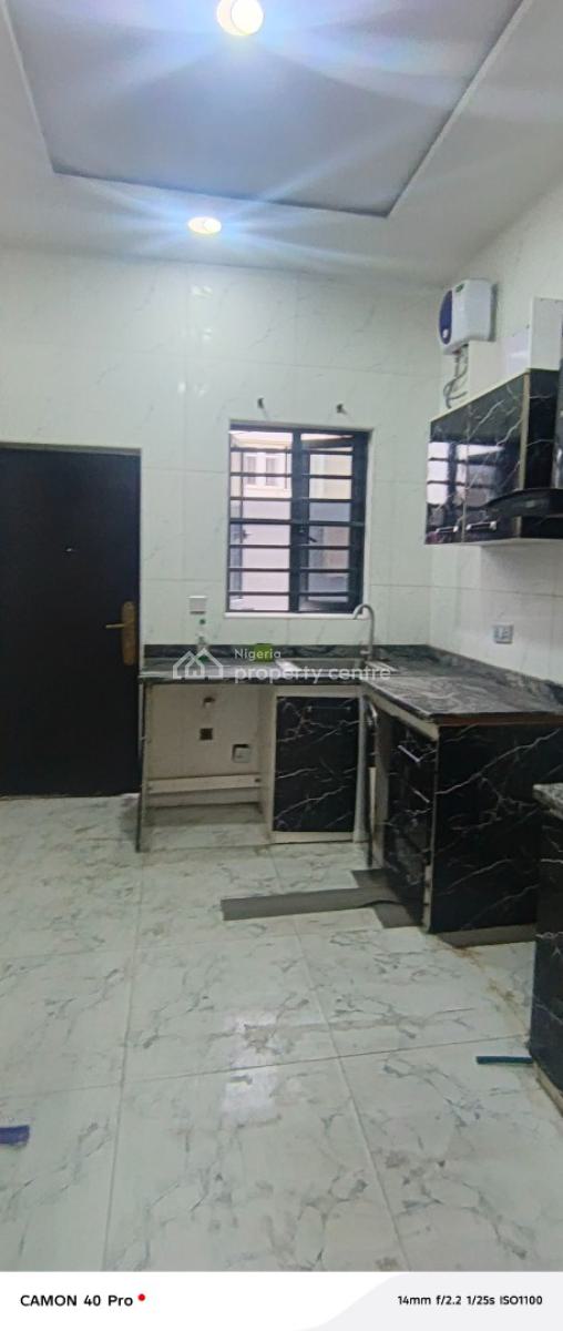 Fully Service 2 Bedroom Flat in Ikate, By House on The Rock Church, Lekki Phase 1, Lekki, Lagos, Flat / Apartment for Rent