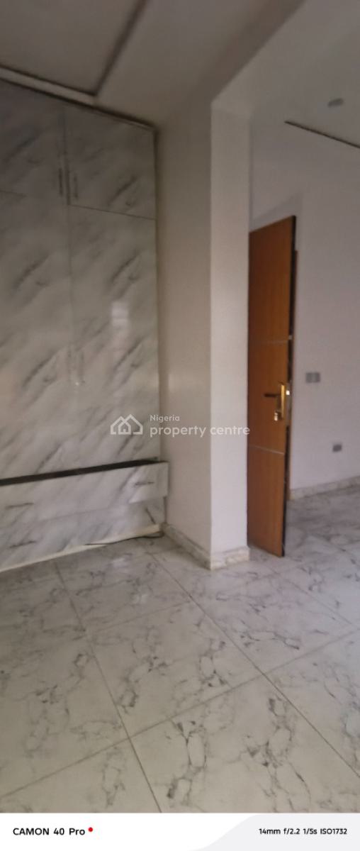 Fully Service 2 Bedroom Flat in Ikate, By House on The Rock Church, Lekki Phase 1, Lekki, Lagos, Flat / Apartment for Rent