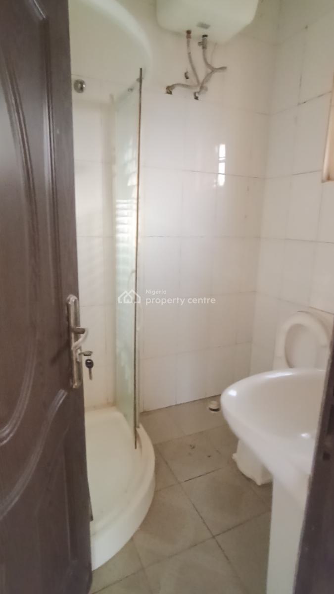 3bedroom Flat with a Bq, Very Nice Neighbourhood Tared Road, Wuye, Abuja, Flat / Apartment for Rent