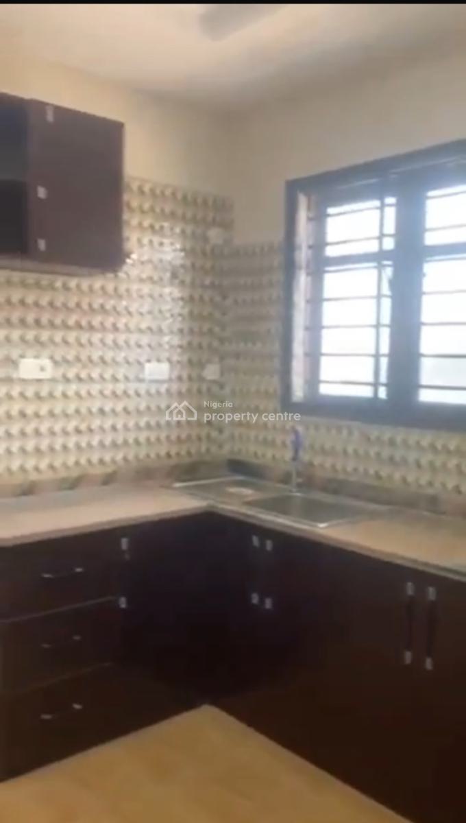 Exquisitely Finished 3 Bedroom Flat En-suite with Bq, Roseville Apartments,  Along Ebute-ibeshe Road, Ebute, Ikorodu, Lagos, Flat / Apartment for Sale