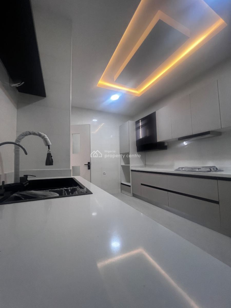 Luxury 2 Bedroom Apartment with Bq, Swimming Pool,gym and Elevator, Lekki Phase 1, Lekki, Lagos, Flat / Apartment for Sale