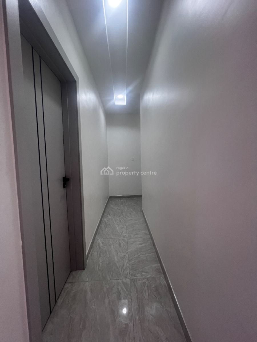 Luxury 2 Bedroom Apartment with Bq, Swimming Pool,gym and Elevator, Lekki Phase 1, Lekki, Lagos, Flat / Apartment for Sale