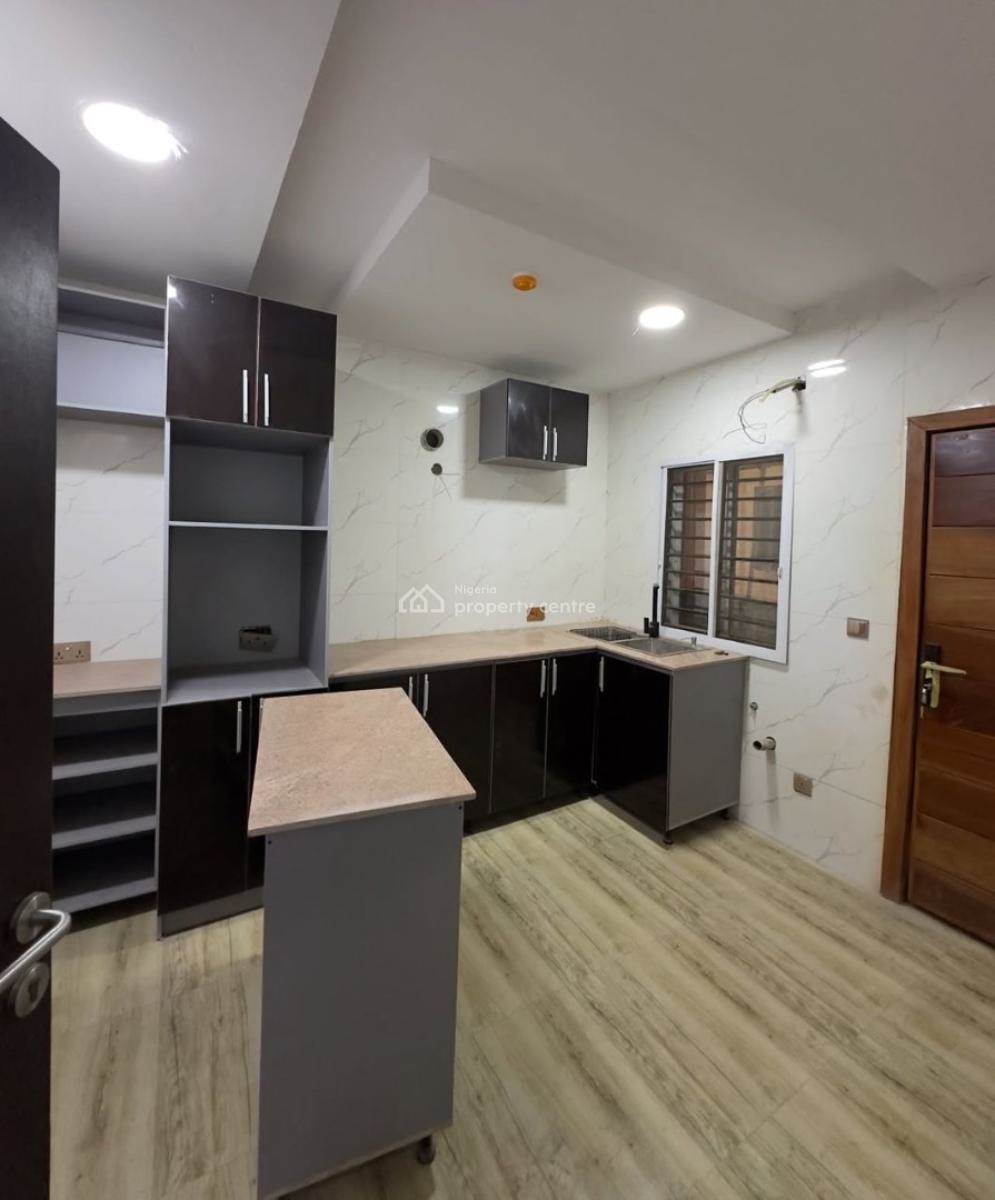 Luxury 2 Bedroom with Bq, Swimming Pool, Gym and Lounge, Off Freedom Way, Lekki Phase 1, Lekki, Lagos, Flat / Apartment for Rent