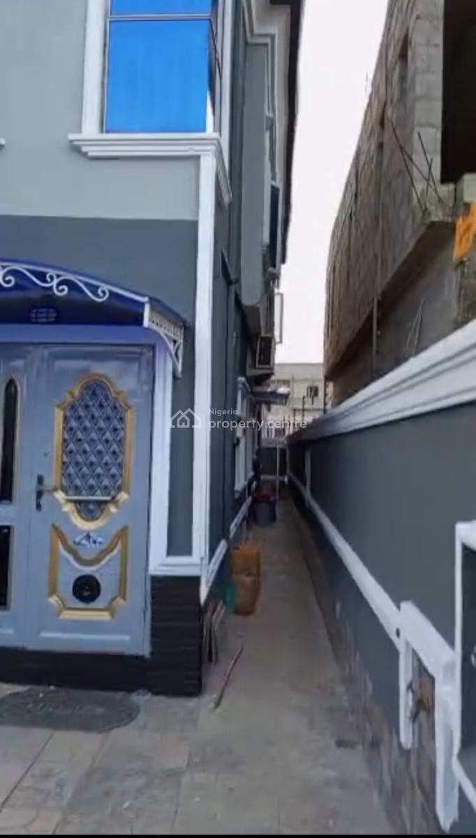 5 Bedrooms, Aboru, Iyana-ipaja, Alimosho, Lagos, House for Sale