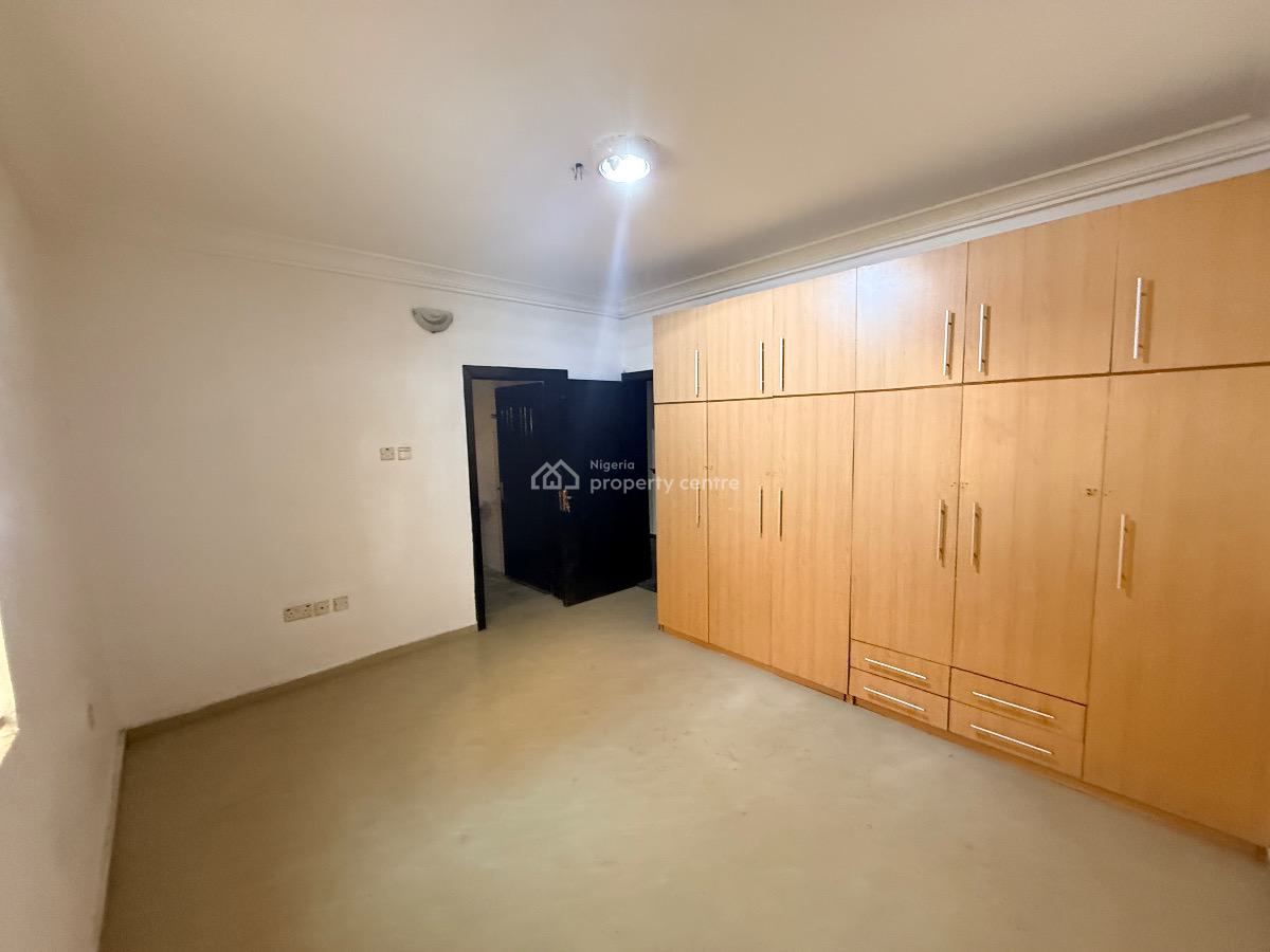 Spacious 2-bedroom Apartment, Lekki Phase 1, Lekki, Lagos, Flat / Apartment for Rent