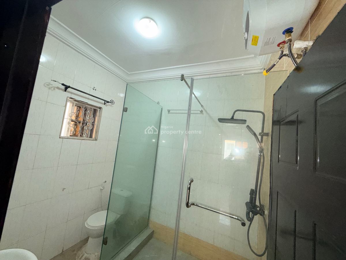 Spacious 2-bedroom Apartment, Lekki Phase 1, Lekki, Lagos, Flat / Apartment for Rent