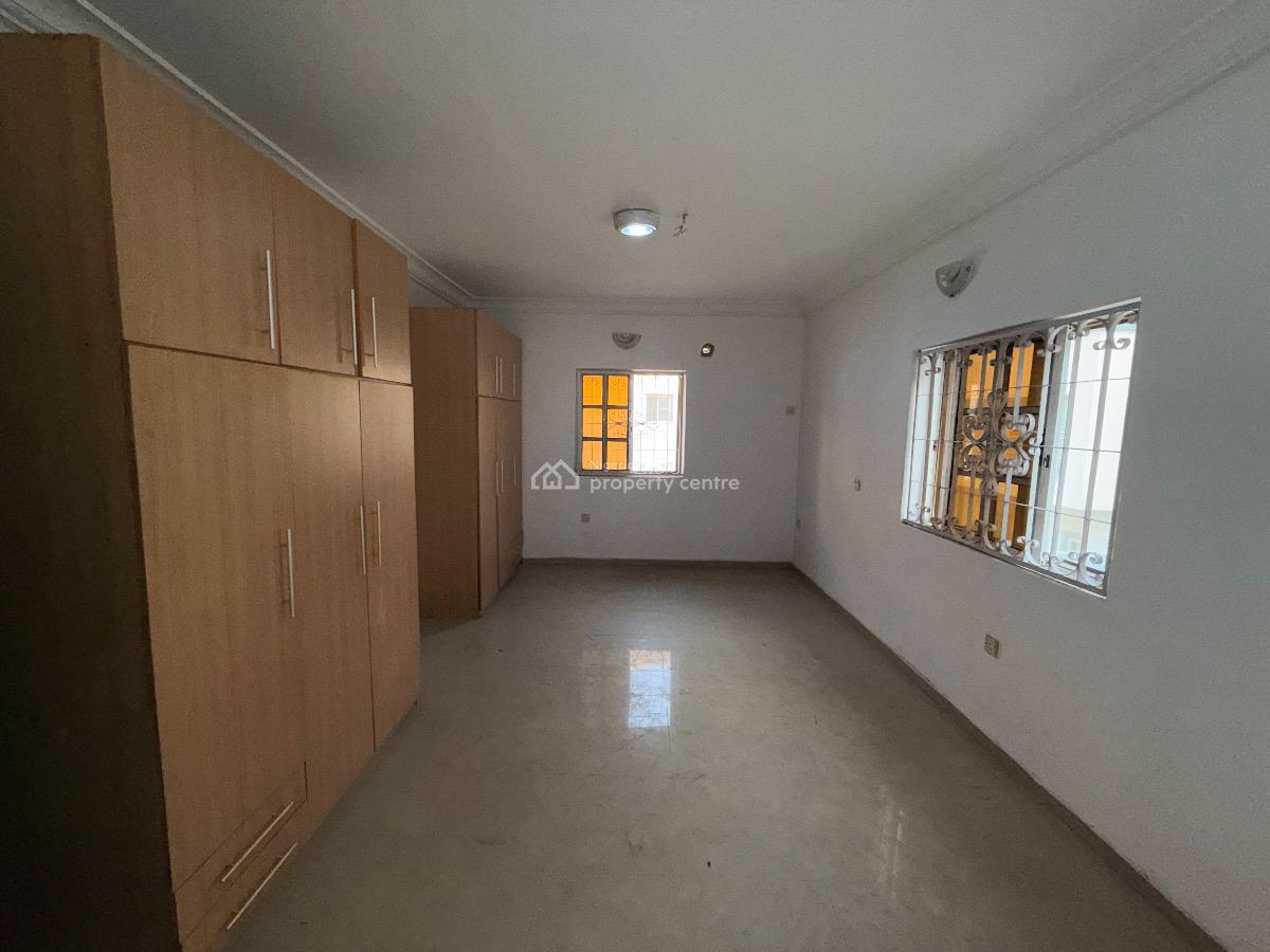 Spacious 2-bedroom Apartment, Lekki Phase 1, Lekki, Lagos, Flat / Apartment for Rent