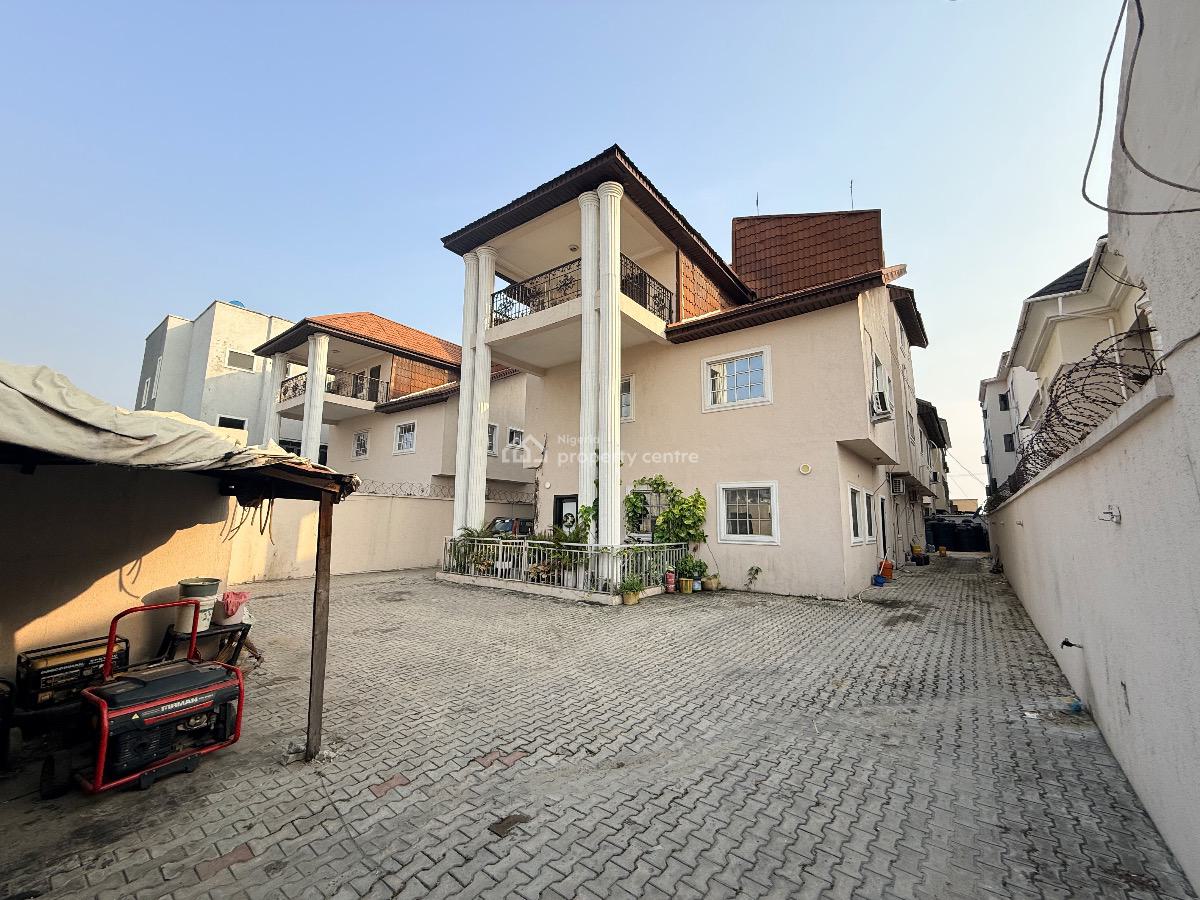 Spacious 2-bedroom Apartment, Lekki Phase 1, Lekki, Lagos, Flat / Apartment for Rent