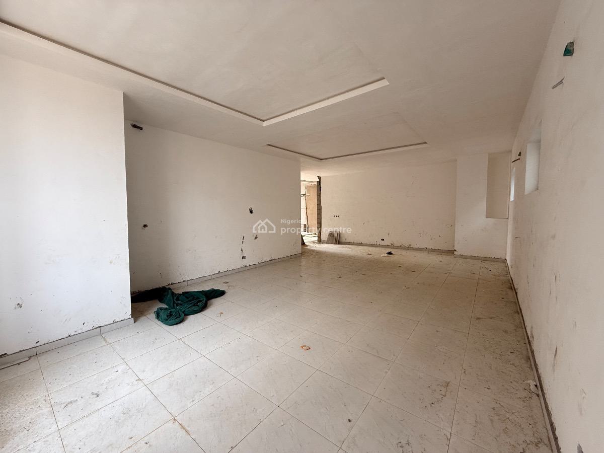 Prime Commercial Mall Spaces on a Busy Road, Lekki Phase 1, Lekki, Lagos, Plaza / Complex / Mall for Rent