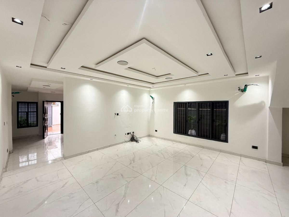 Fully Furnished 5-bedroom Detached House  with Pool and Bq, Lekki Phase 1, Lekki, Lagos, Detached Duplex for Rent