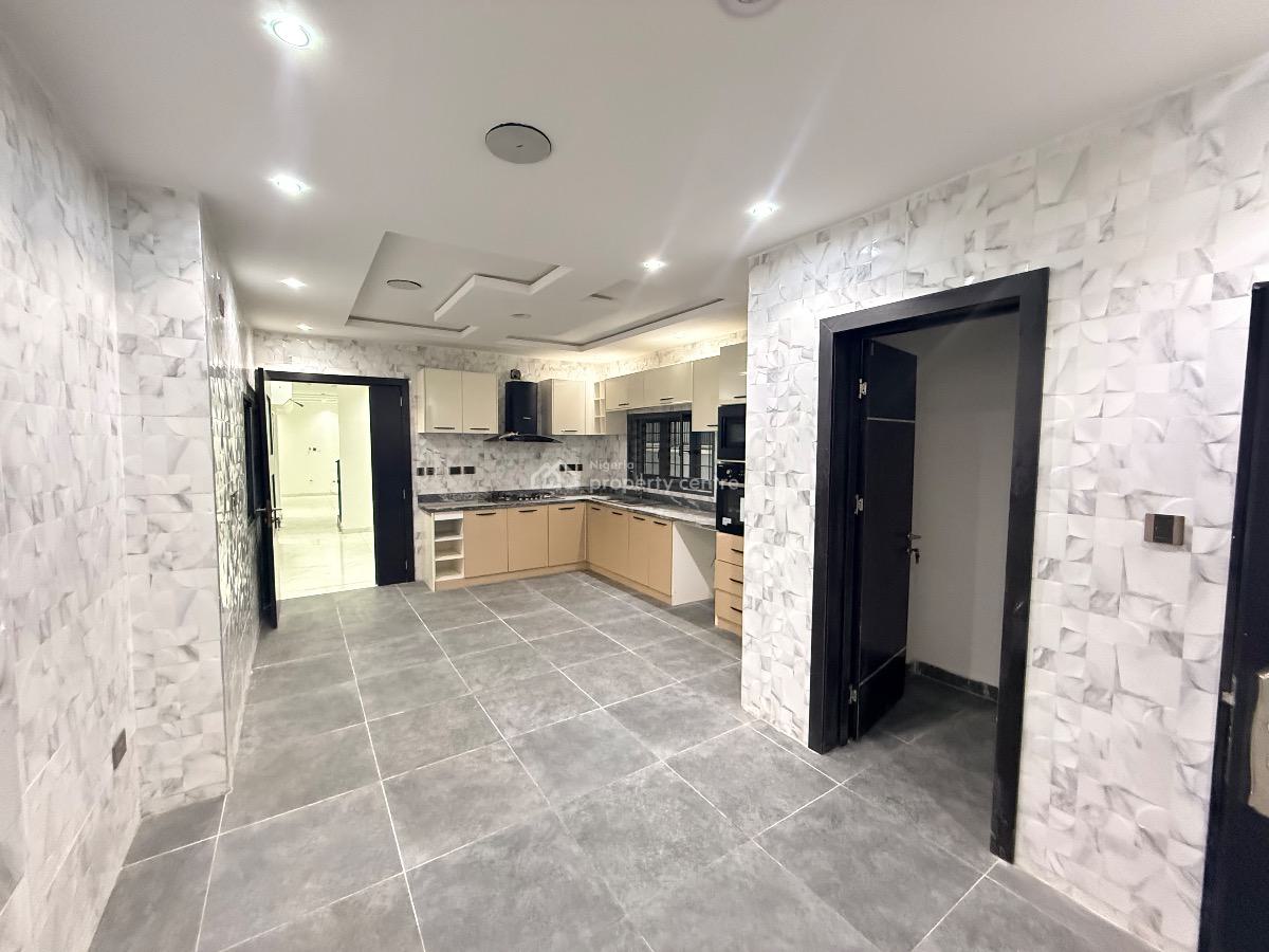 Fully Furnished 5-bedroom Detached House  with Pool and Bq, Lekki Phase 1, Lekki, Lagos, Detached Duplex for Rent