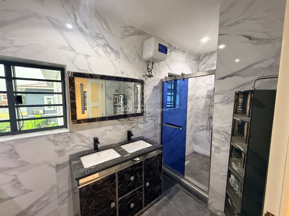 Fully Furnished 5-bedroom Detached House  with Pool and Bq, Lekki Phase 1, Lekki, Lagos, Detached Duplex for Rent